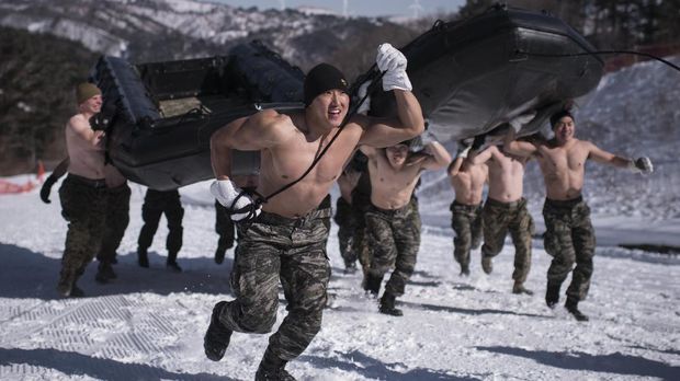 Militer Korsel berlatih di Pyeongchang, 2017.