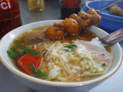 Wisata Kuliner Soto Khas Semarang Buat Makan Siang