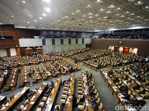 DPR Tunggu Surat Kemenkumham Sebelum Lantik Pimpinan Tambahan