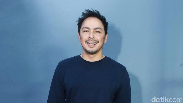 Thomas Djorghi, Biar Jomblo Tapi Happy