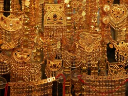 7 Pasar Tradisional Dubai Buat Belanja Baju Sampai Perhiasan Mewah