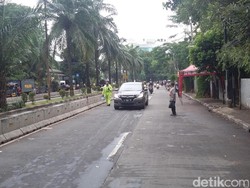 Massa di Sidang Ahok Bubar, Lalin Depan Kementan Kembali Dibuka
