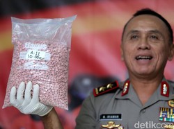 Polisi Tangkap Pengedar yang Bawa 25 Ribu Butir Ekstasi di Jakut