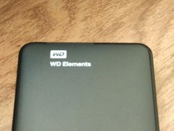 Hardisk Foto Kenangan Hilang, Andang Tawarkan Hadiah Rp 5 Juta