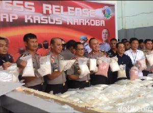 Ke Cakung, Kapolri Ungkap 106,3 Kg Sabu dari Jaringan China Ke Cakung, Kapolri Ungkap 106,3 Kg Sabu dari Jaringan China