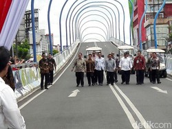 Resmikan Jembatan Antapani, Wapres JK: Saya Setuju Namanya Pelangi