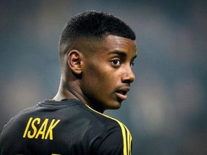 Tentang Isak, Pemecah Rekor Seabad yang Jadi Rekrutan Baru Dortmund