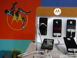 Pengembang Aksesori MotoMod Diganjar Rp 13 Miliar