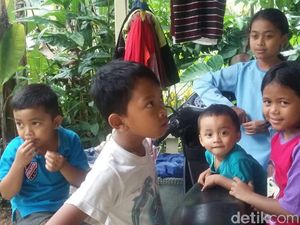 Bocah 2 Tahun Asal Tasikmalaya Ini Gemar Mengunyah Kertas Rokok