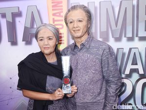 Keren! Seperti Ini Wajah Ricky Harun dengan istrinya 50 Tahun Mendatang