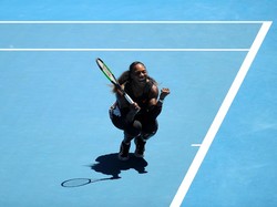 Serena Tumpas Konta, Lolos ke Semifinal