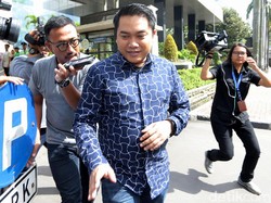 Usai Diperiksa KPK, Anak Bupati Klaten Irit Bicara