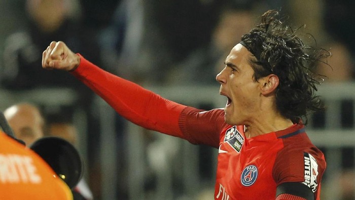 Tekad Cavani Menangi Duel Ketajaman dengan Suarez