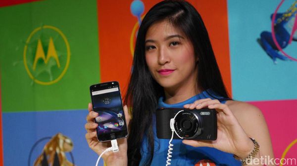 Lebih Intim dengan Ponsel Modular Moto Z