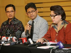 Patrialis Ditangkap Bersama Seorang Wanita dan Keluarganya di GI