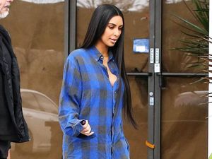 Main Tenis Pakai High Heels, Kim Kardashian Di-bully Netizen