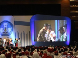 Kuis Jokowi dan Anak SD soal Ikan Tongkol yang Bikin Tertawa