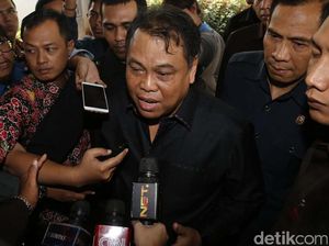 Patrialis Ditangkap KPK, Ketua MK Minta Maaf