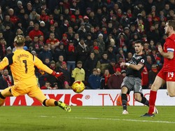 Klopp Geram Hand Ball Shane Long Luput dari Pengamatan Wasit