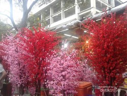 Jelang Imlek, Ini Wisata Belanjanya!