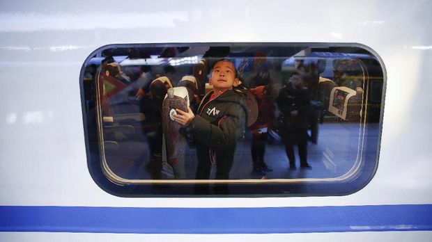 Kereta jadi moda transportasi yang sering digunakan masyarakat China untuk mudik Imlek.