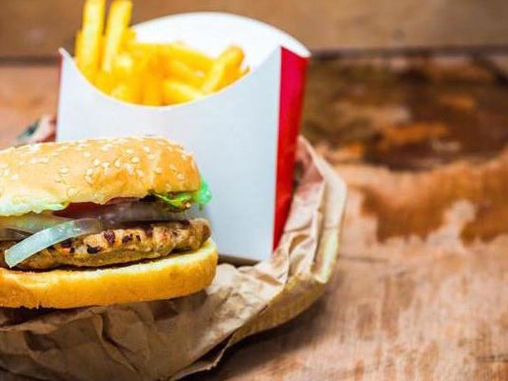Sering Konsumsi Makanan Ultra-Proses Dapat Sebabkan Kegemukan Sering Konsumsi Makanan Ultra-Proses Dapat Sebabkan Kegemukan