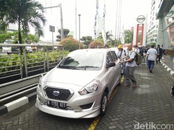 Eksplorasi Mobil Datsun di Kota Kembang