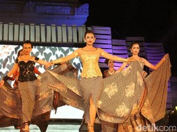 Batik Banyuwangi Diboyong Tampil di Indonesia Fashion Week 2017