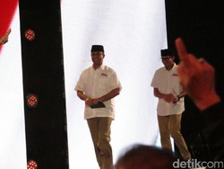Buka Debat Ronde Dua, Anies Ucapkan Gong Xi Fa Cai ke Ahok