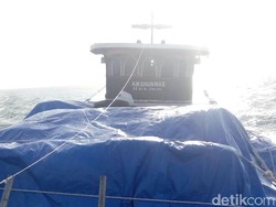 Bea-Cukai Tangkap Kapal Penyelundup Pakaian Bekas dari Malaysia