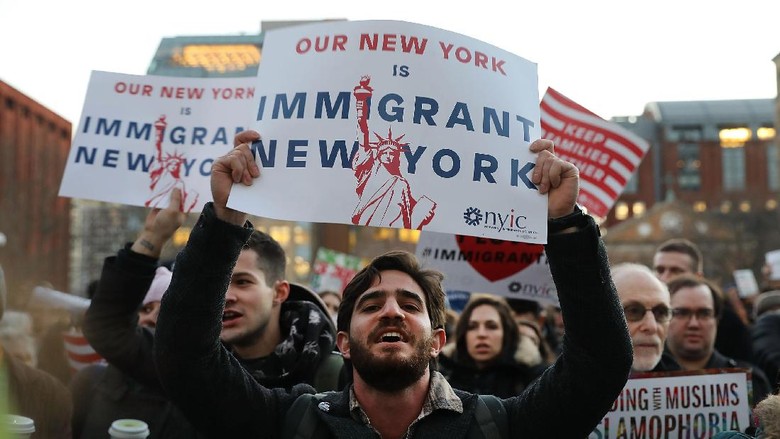 Hakim Federal Batalkan Kebijakan Imigrasi Trump