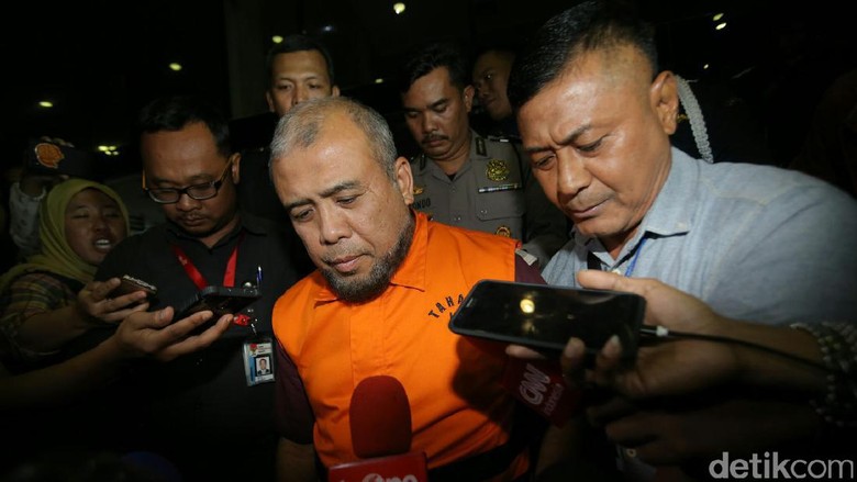 Patrialis Akbar dan Seruan HAM yang Dibatasi Agama dan Moral