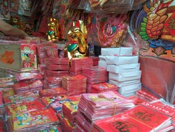 Happy Chinese New Year 2020! Ini 8 Tradisi Imlek: Ada Angpau Juga Liong