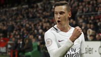 Julian Draxler lahir pada 20 September 1993. Menurut penanggalan China, winger asal Jerman ini bernaung di bawah shio Ayam dengan elemen air (REUTERS/Gonzalo Fuentes)