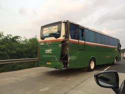Kecelakaan Bus Mayasari, Tol JORR Arah Tomang Macet
