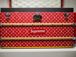 Koper Louis Vuitton x Supreme Ini Akan Dijual Rp 915 Juta