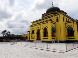 Liburan ke Siak, Bisa Berziarah ke Masjid Bersejarah & Makam Sultan