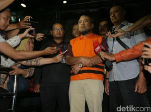 Hobi Main Golf, Berapa Harga Stik Milik Patrialis Akbar?