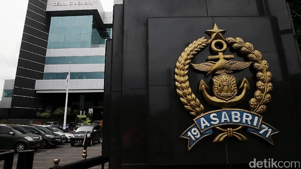 Gedung ASABRI PT Asuransi Sosial Angkatan Bersenjata Republik Indonesia (Persero) atau disingkat PT ASABRI (Persero) , adalah sebuah BUMN yang bergerak dibidang Asuransi Sosial dan pembayaran pensiun khusus untuk Prajurit TNI, Anggota Polri, PNS Kementerian Pertahanan Republik Indonesia dan POLRI.