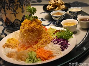 Santap Bersama Diawali dengan Yu Sheng yang Penuh Makna