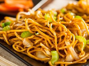 Mantap! 5 Sajian Mi Goreng yang Enak untuk Menu Buka Puasa Mantap! 5 Sajian Mi Goreng yang Enak untuk Menu Buka Puasa