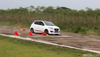 Gymkhana dan Drag Race Pakai Datsun GO Panca