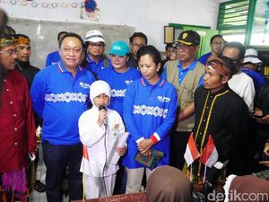 Rini dan Bos-bos BUMN Blusukan ke Kaki Gunung Rinjani