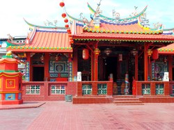 Liburan Imlek, Yuk Lihat Kelenteng Tertua di Siak