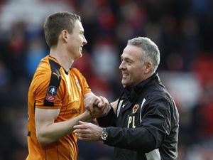 Manajer Wolverhampton Teruskan Catatan Apiknya di Anfield