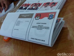 Begini Proses Penyortiran Surat Suara Pilgub DKI