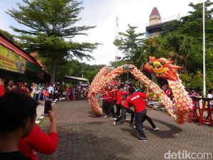 Imlek, KBS Hadirkan Barongsai dan Pohon Angpao