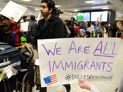 Momen Haru Ibu dan Anaknya yang Sempat Ditahan di Bandara AS