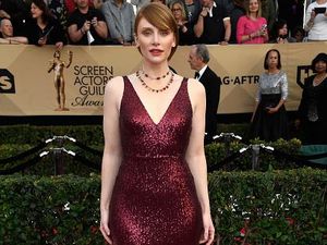 Sibuk Berkarier, Bryce Dallas Howard Sempat Kesulitan Urus Anak Sibuk Berkarier, Bryce Dallas Howard Sempat Kesulitan Urus Anak