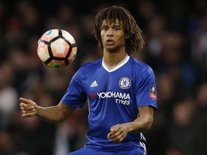 Ake tentang Posisi Baru di Chelsea dan Rencana Conte terhadap Dirinya